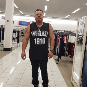 Meet your Posher, Alvaro